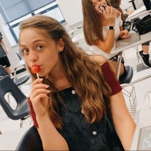 Meet your Posher, Anna